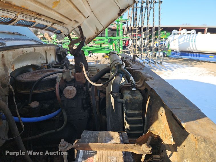 image for item DT7592 1974 Chevrolet C65 fertilizer delivery truck