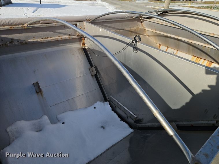 image for item DT7596 2011 Case 4020 spreader