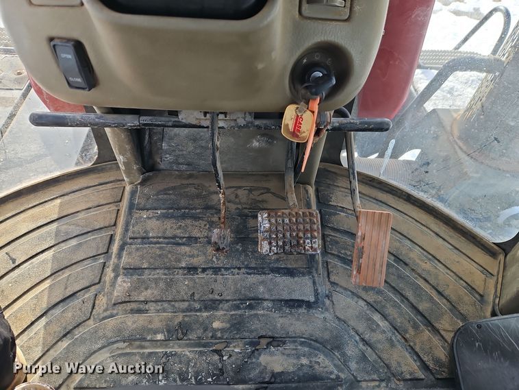 image for item DT7596 2011 Case 4020 spreader