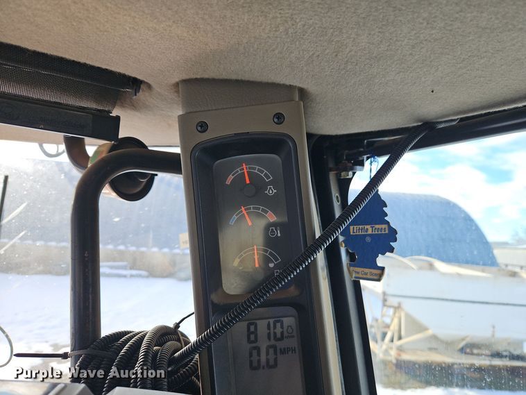 image for item DT7596 2011 Case 4020 spreader