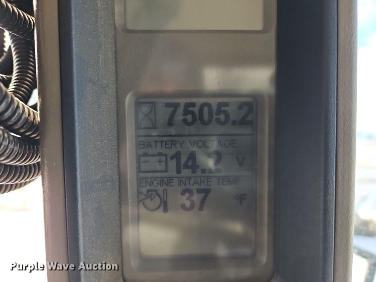 image for item DT7596 2011 Case 4020 spreader