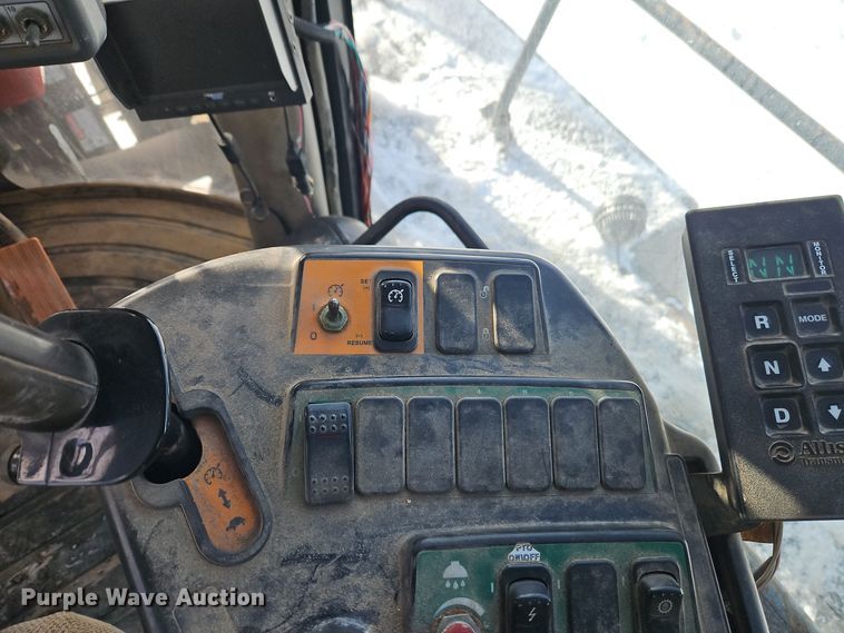 image for item DT7596 2011 Case 4020 spreader