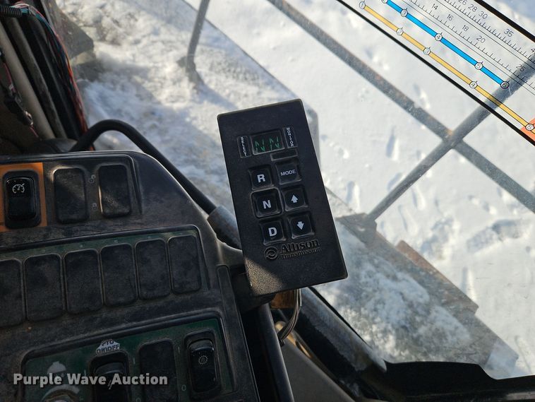 image for item DT7596 2011 Case 4020 spreader