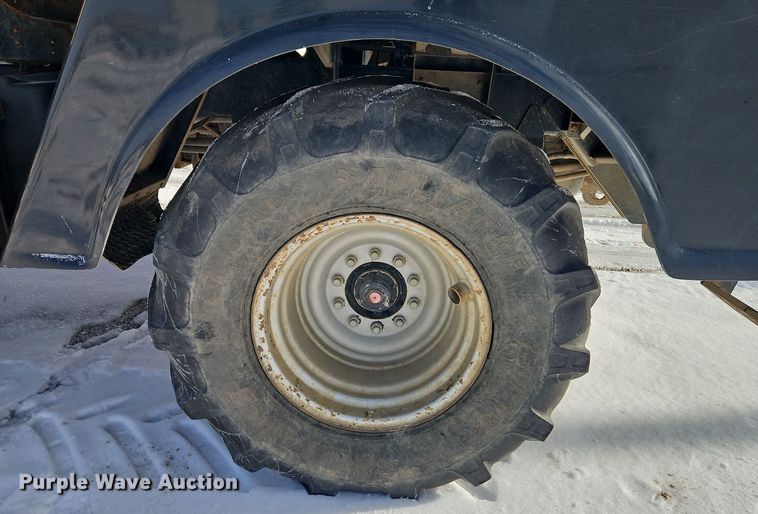 image for item DT7596 2011 Case 4020 spreader