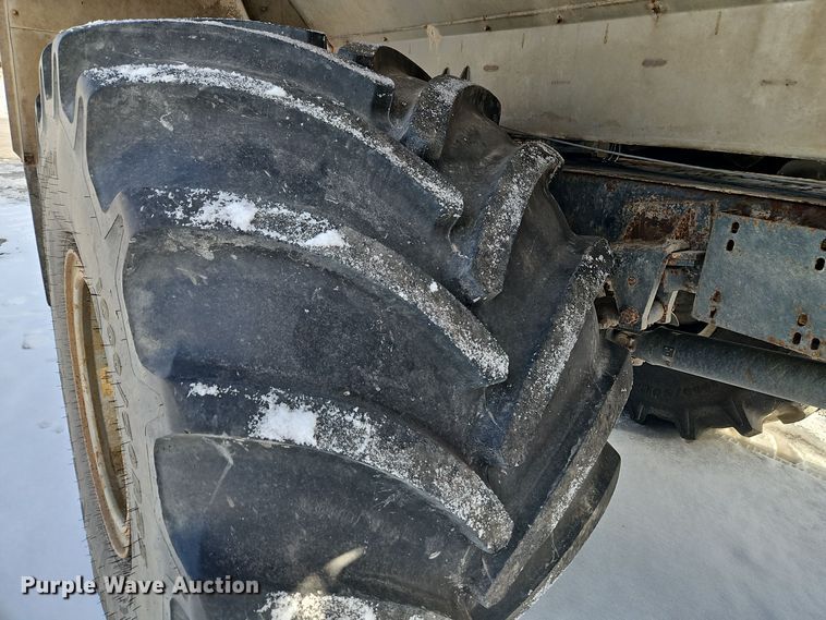 image for item DT7596 2011 Case 4020 spreader