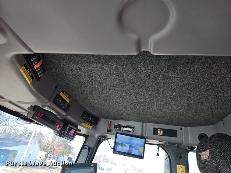 image for item DT7599 2016 RBR Vector 300 spreader