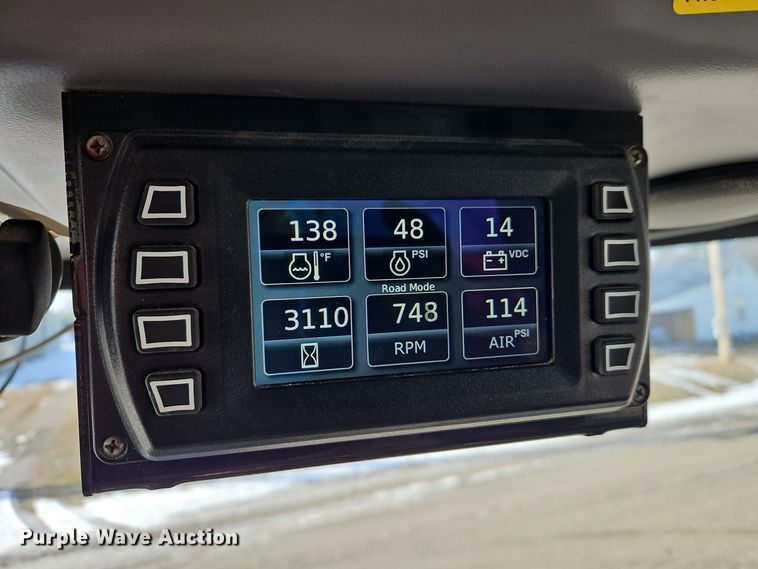 image for item DT7599 2016 RBR Vector 300 spreader