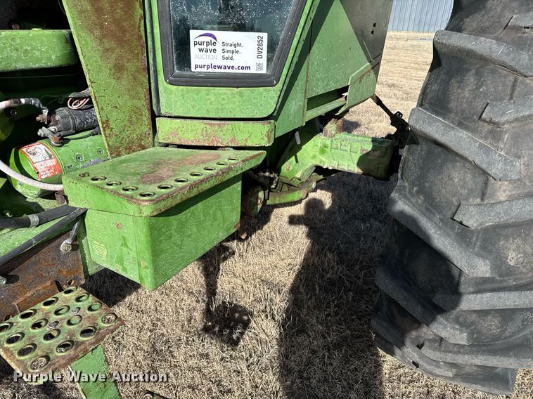 image for item DV2852 1974 John Deere 4430 tractor