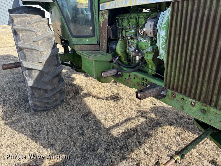 image for item DV2852 1974 John Deere 4430 tractor