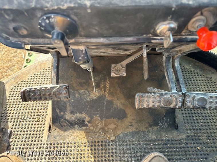 image for item DV2852 1974 John Deere 4430 tractor