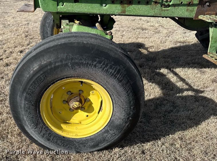 image for item DV2852 1974 John Deere 4430 tractor