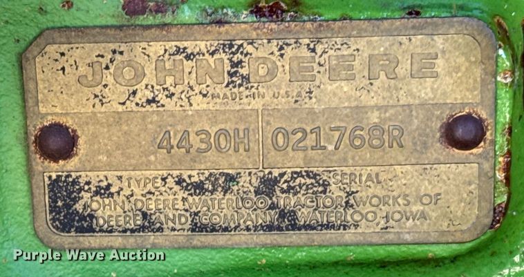 image for item DV2852 1974 John Deere 4430 tractor