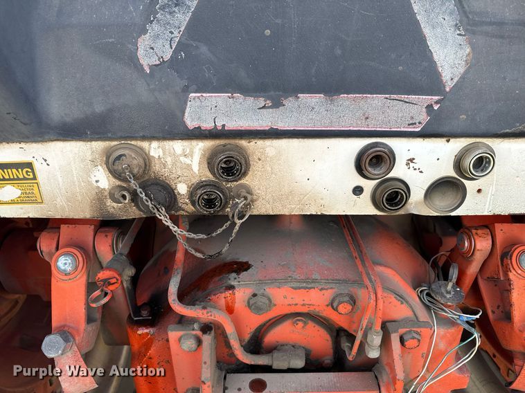 image for item DV2853 1979 Case 2390 tractor