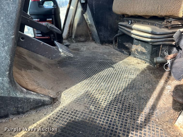 image for item DV2853 1979 Case 2390 tractor