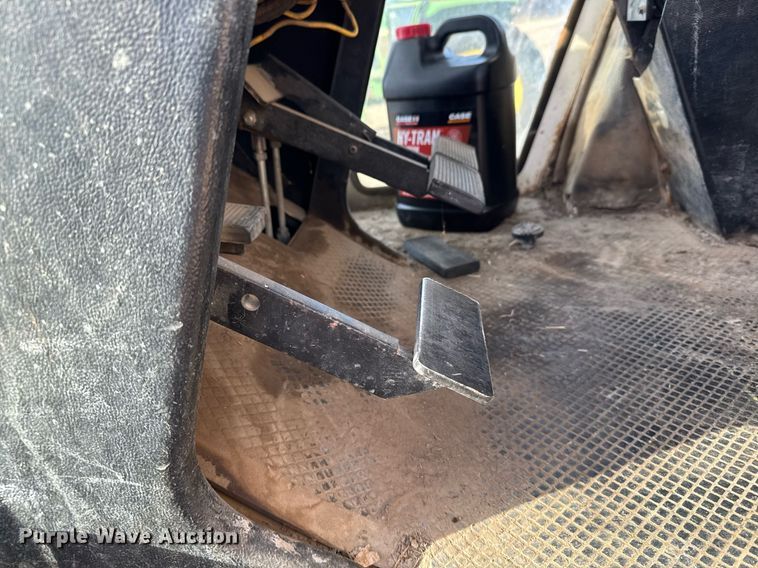 image for item DV2853 1979 Case 2390 tractor