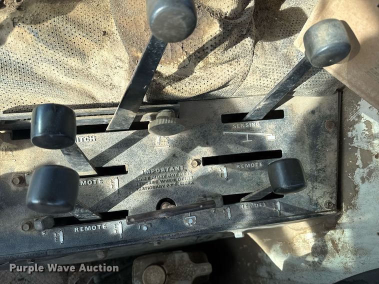 image for item DV2853 1979 Case 2390 tractor