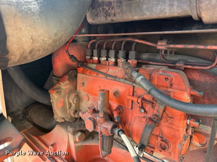 image for item DV2853 1979 Case 2390 tractor