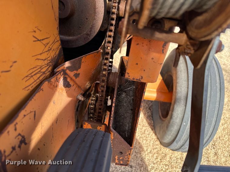 image for item DV2855 Bear Cat 4200 tub grinder