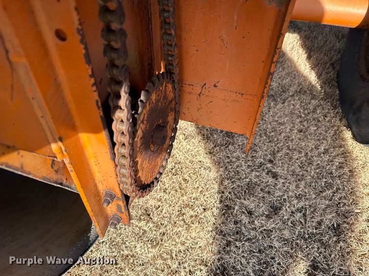 image for item DV2855 Bear Cat 4200 tub grinder