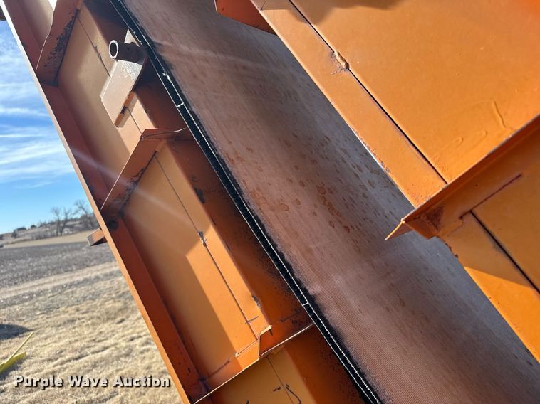 image for item DV2855 Bear Cat 4200 tub grinder