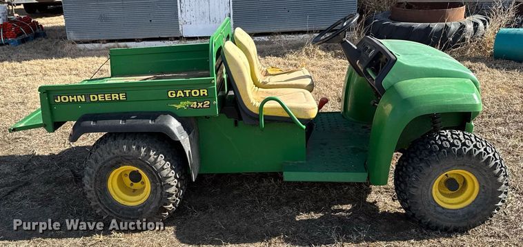 image for item DV2856 2001 John Deere Gator utility vehicle