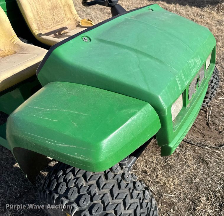 image for item DV2856 2001 John Deere Gator utility vehicle