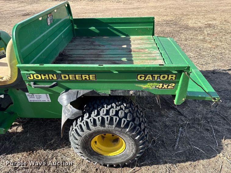 image for item DV2856 2001 John Deere Gator utility vehicle