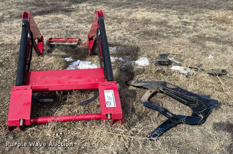 image for item DV2858 Mahindra 9125CL loader