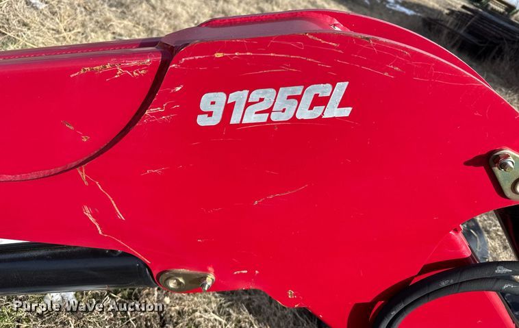 image for item DV2858 Mahindra 9125CL loader