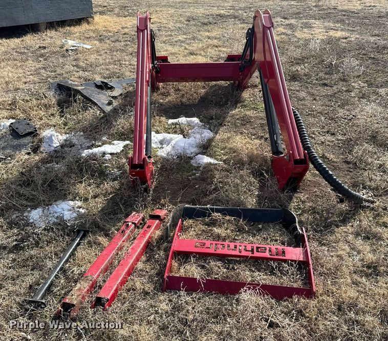 image for item DV2858 Mahindra 9125CL loader