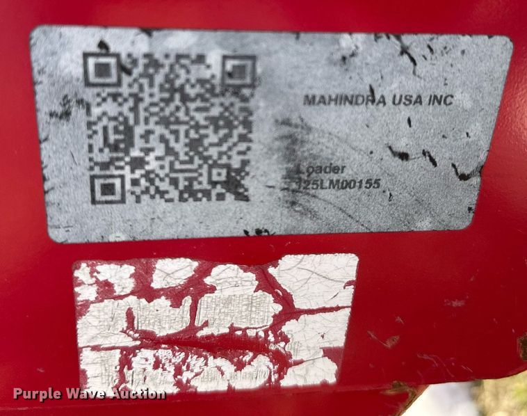 image for item DV2858 Mahindra 9125CL loader