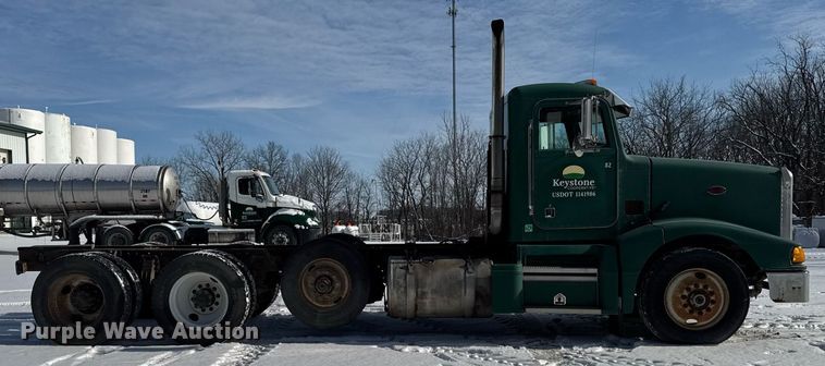 image for item DW2476 1989 Peterbilt 377 truck cab and chassis