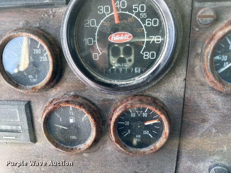 image for item DW2476 1989 Peterbilt 377 truck cab and chassis