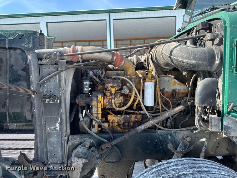 image for item DW2476 1989 Peterbilt 377 truck cab and chassis