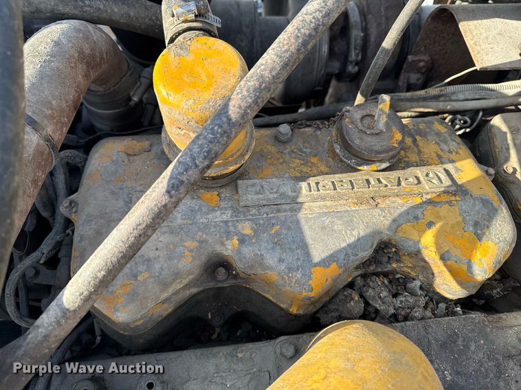 image for item DW2476 1989 Peterbilt 377 truck cab and chassis