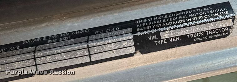 image for item DW2476 1989 Peterbilt 377 truck cab and chassis