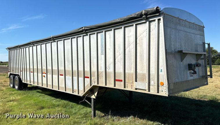 image for item DX3625 1989 Cornhusker Grain Hopper grain trailer