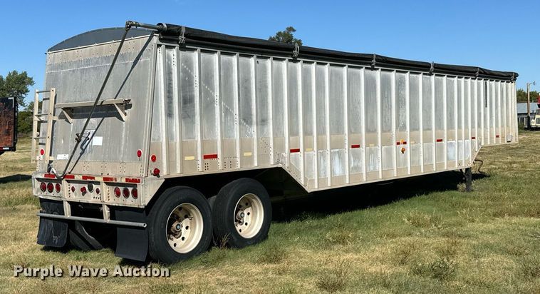 image for item DX3625 1989 Cornhusker Grain Hopper grain trailer