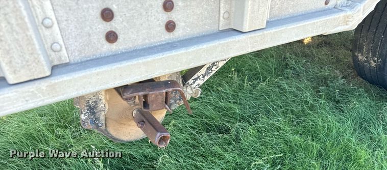 image for item DX3625 1989 Cornhusker Grain Hopper grain trailer