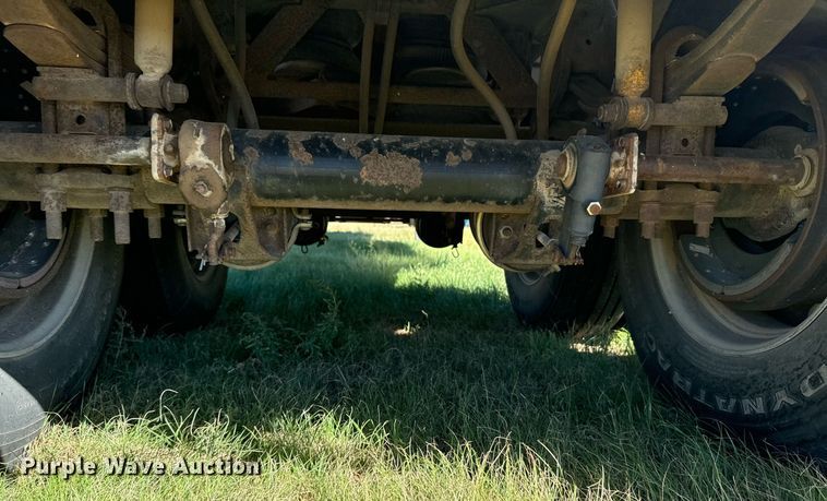 image for item DX3625 1989 Cornhusker Grain Hopper grain trailer