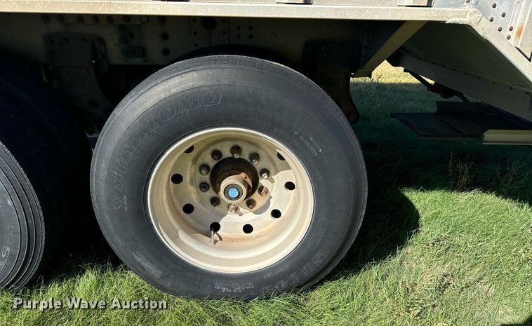 image for item DX3625 1989 Cornhusker Grain Hopper grain trailer