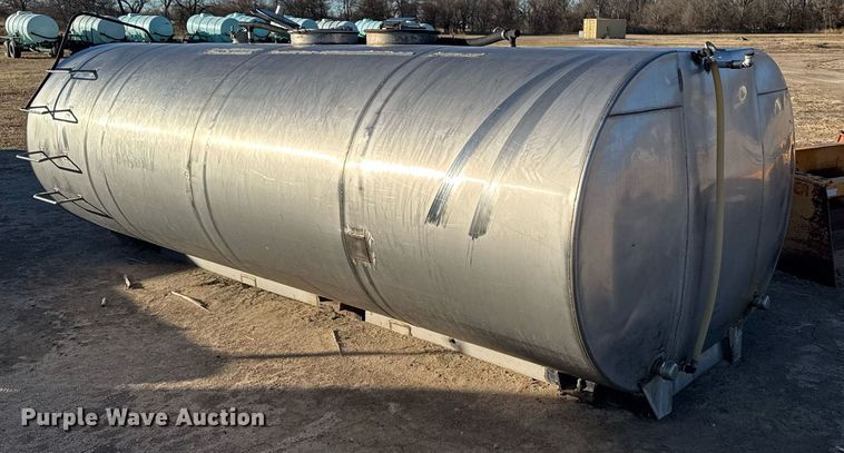 image for item DX3946 Water tank