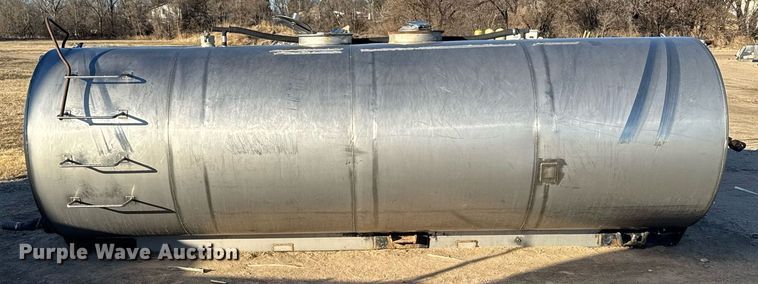 image for item DX3946 Water tank