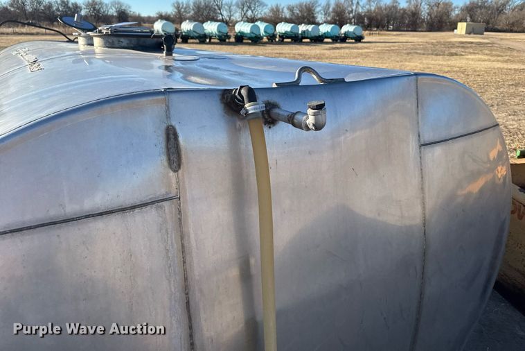 image for item DX3946 Water tank