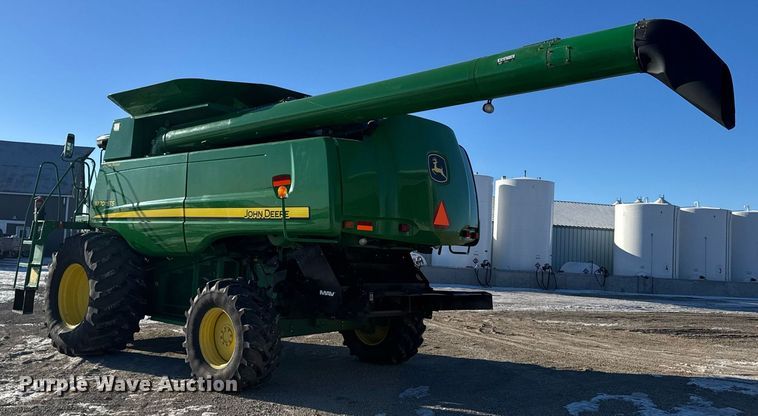 image for item DX3951 2008 John Deere 9770 STS combine