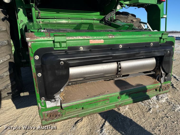 image for item DX3951 2008 John Deere 9770 STS combine