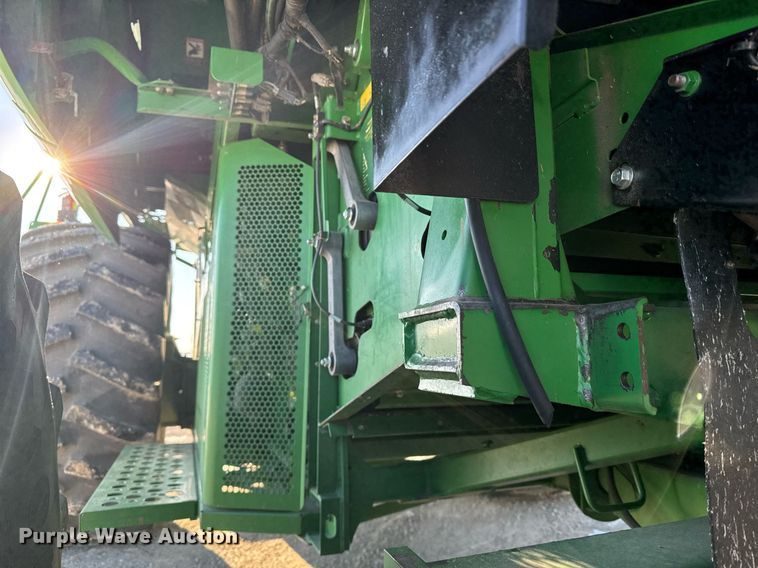 image for item DX3951 2008 John Deere 9770 STS combine