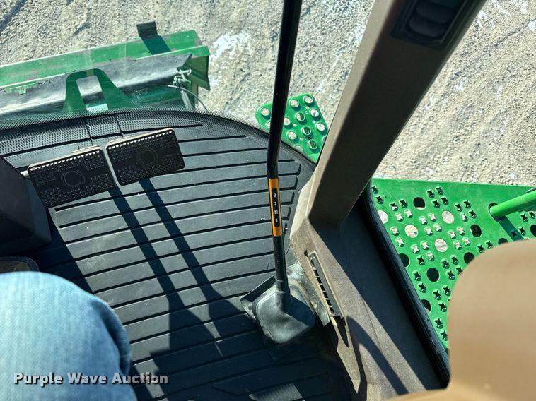 image for item DX3951 2008 John Deere 9770 STS combine