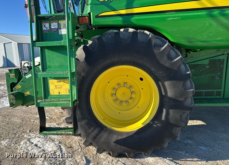 image for item DX3951 2008 John Deere 9770 STS combine