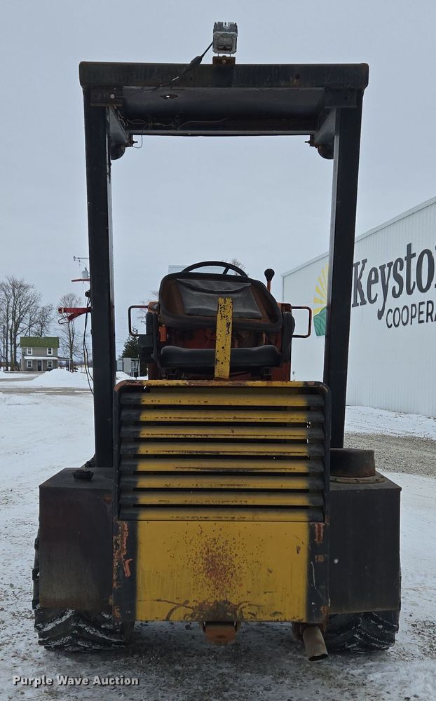 image for item EC3945 1991 Willmar Wrangler wheel loader